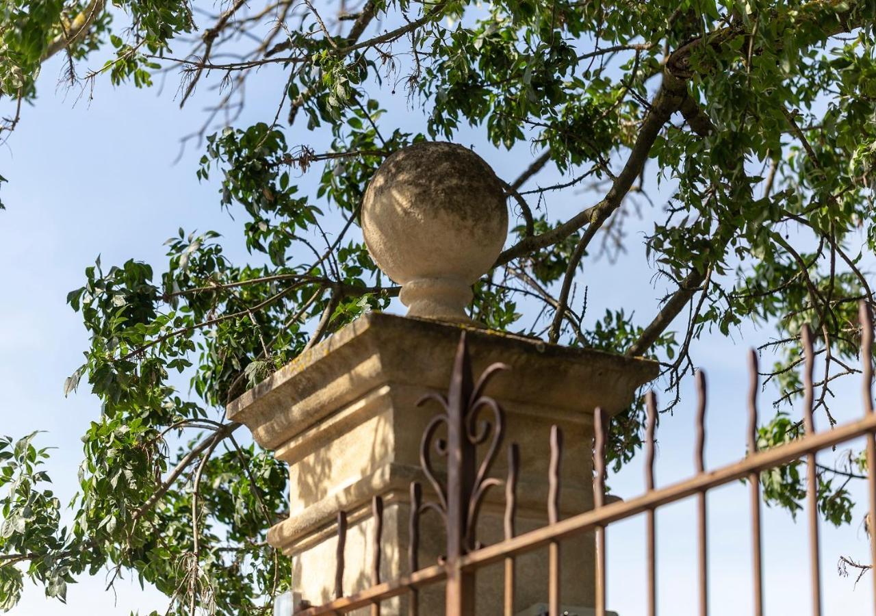 Le Moulin De Valaurie Hotel Kültér fotó